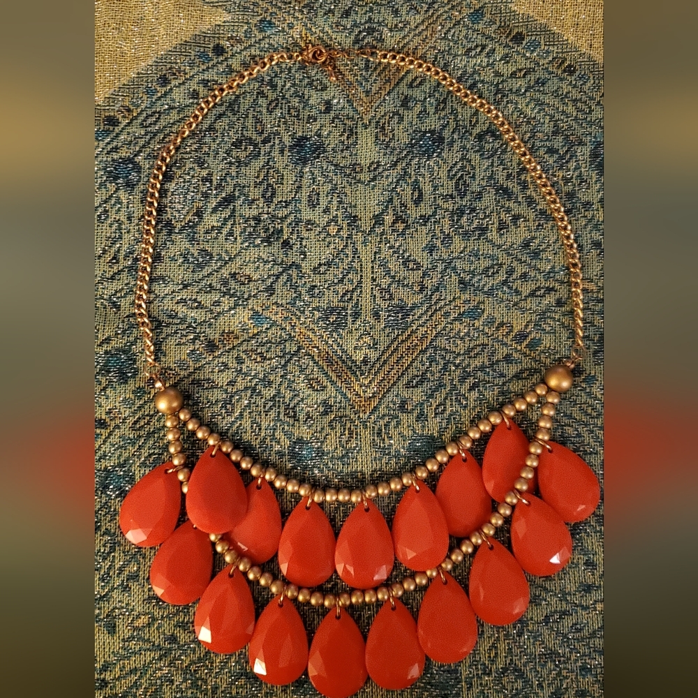 Coral and Goldtone Teardrop Necklace